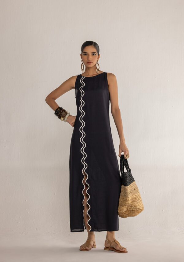 BEND THE LINE SLEEK DRESS