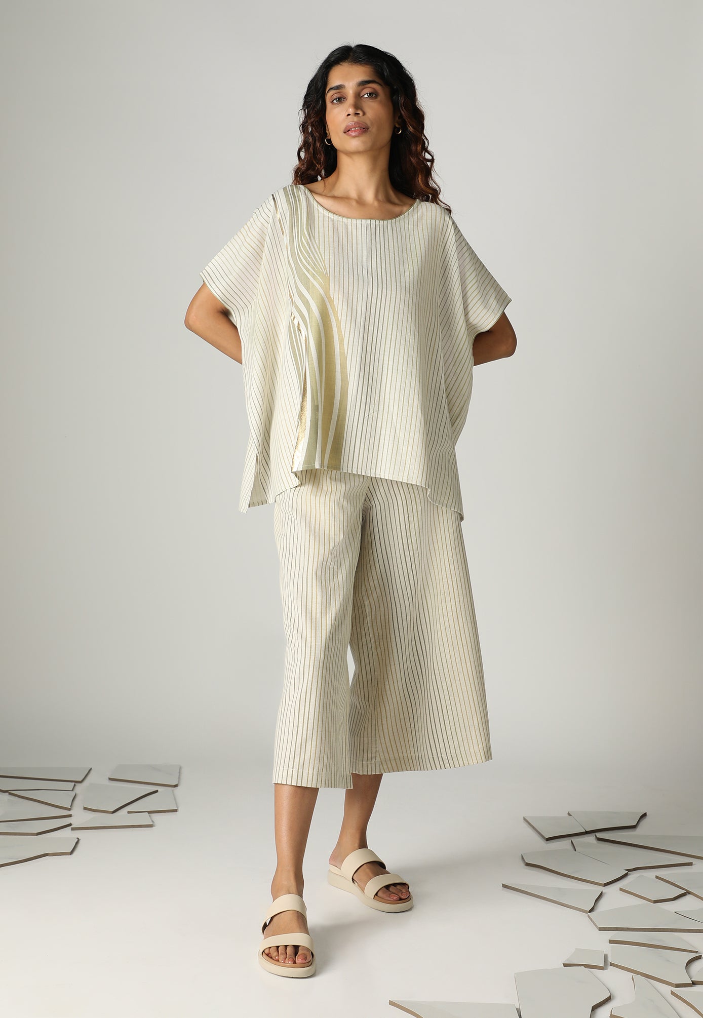 TWIST SQUARE CO-ORD