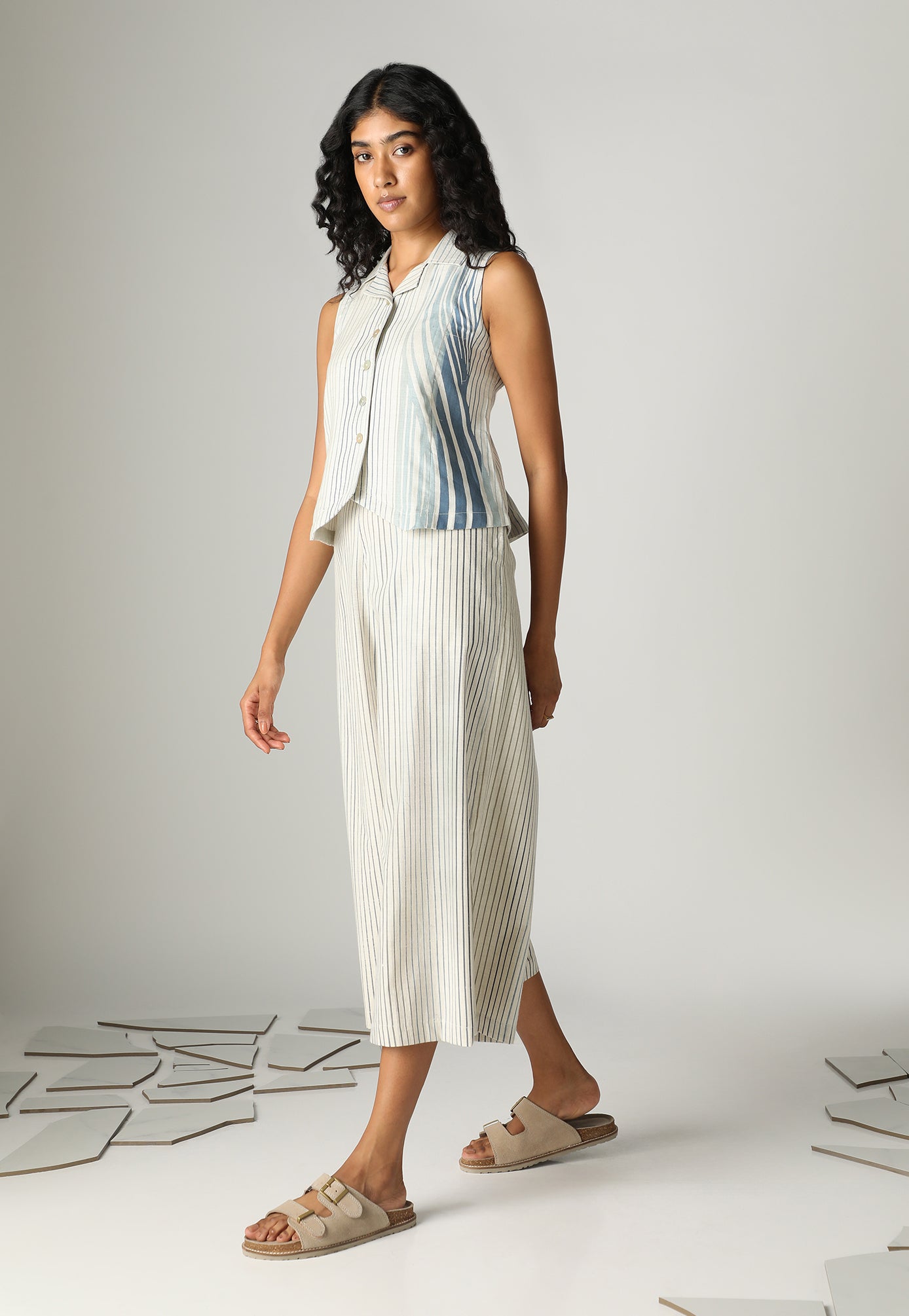 TWIST VEST CO-ORD